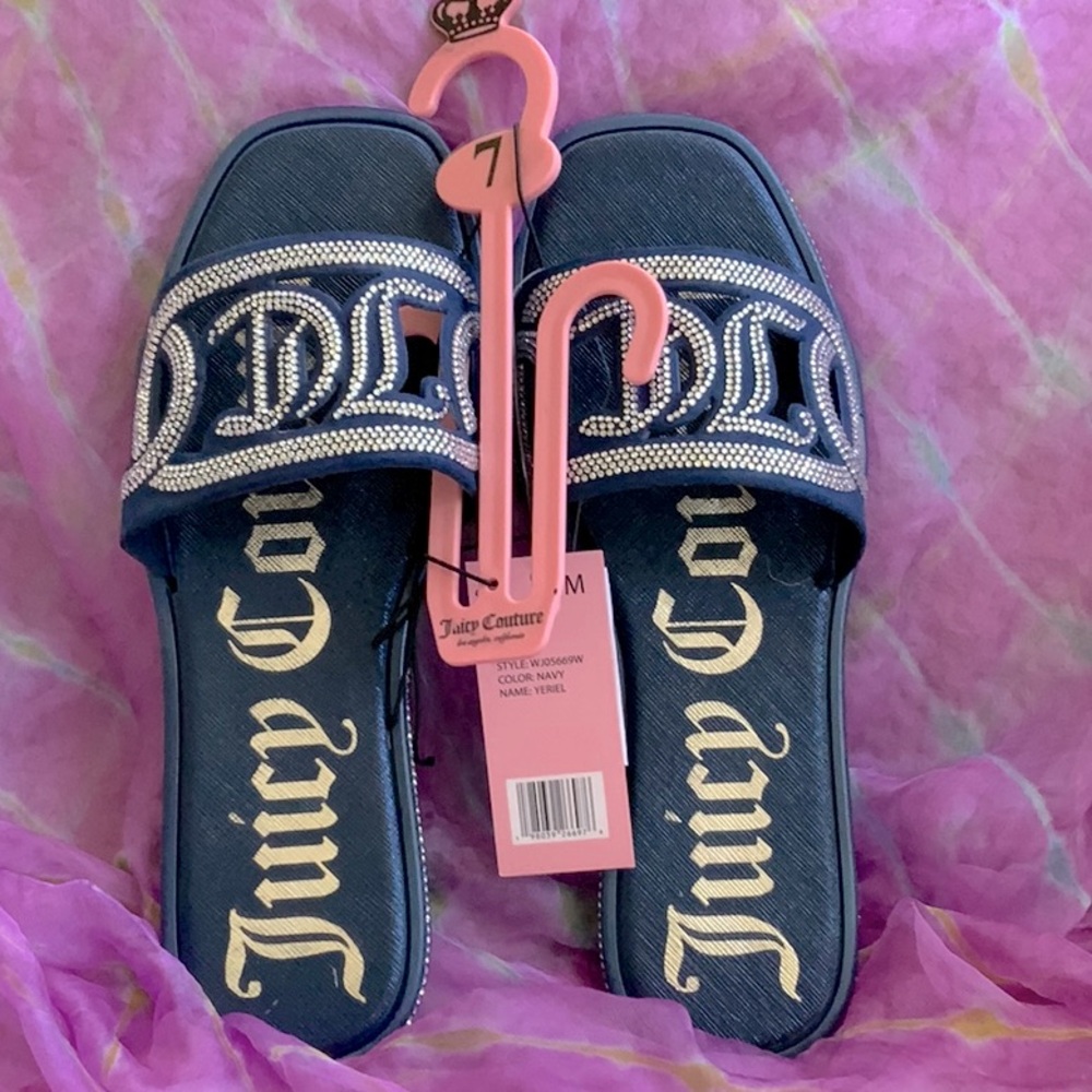 🌸💖Juicy Couture Rhinestone Logo Sandals